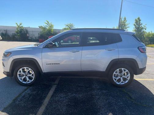 Silver Zynith 2025 Jeep Compass Latitude