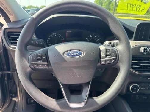 2022 Ford Escape S