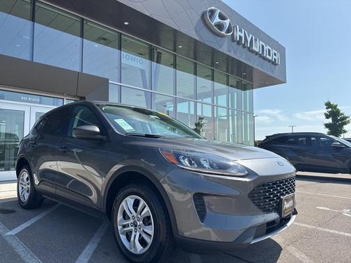 2022 Ford Escape S
