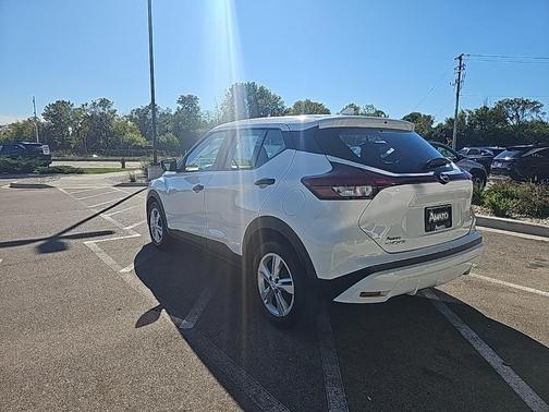 2024 Nissan Kicks S