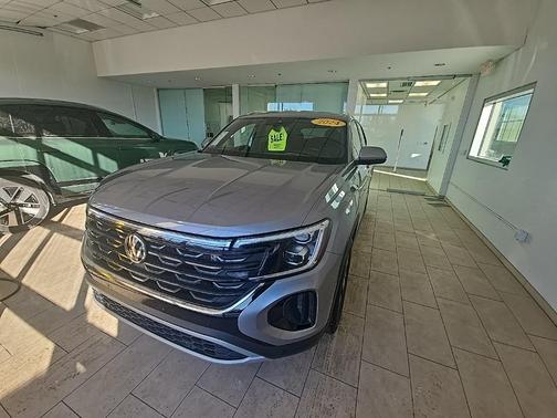 2024 Volkswagen Atlas Cross Sport 2.0T SE w/Technology