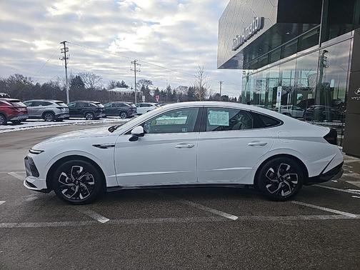 2024 Hyundai SONATA SEL