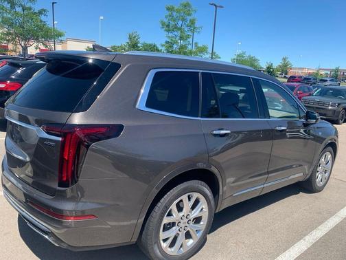 Dark Mocha Metallic 2020 Cadillac XT6 Premium Luxury AWD