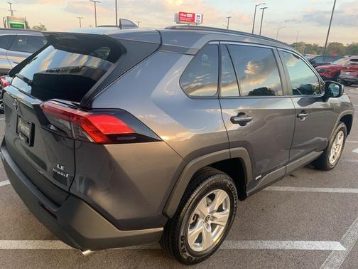2021 Toyota RAV4 Hybrid LE
