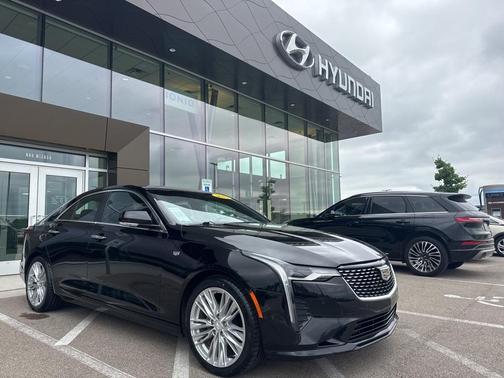 2023 Cadillac CT4 Premium Luxury