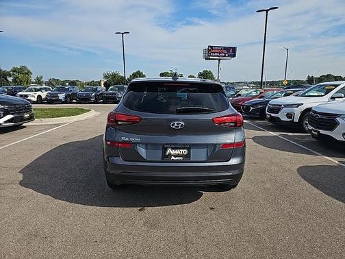 2019 Hyundai TUCSON SE