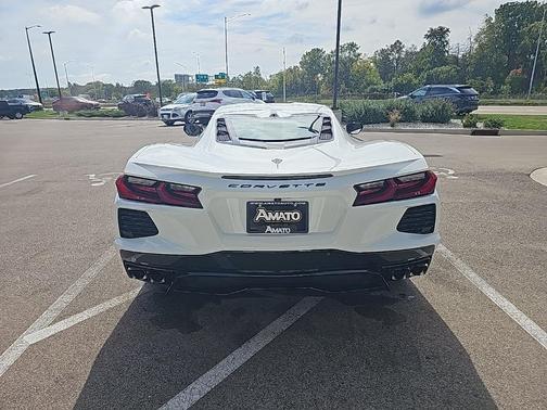 2022 Chevrolet Corvette Stingray w/2LT