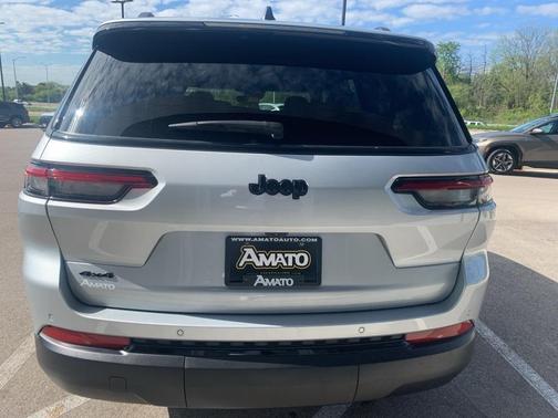 2024 Jeep Grand Cherokee L Laredo