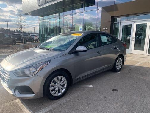 Forge Gray 2021 Hyundai Accent SE