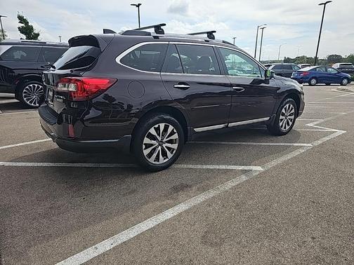 2017 Subaru Outback 2.5i Touring