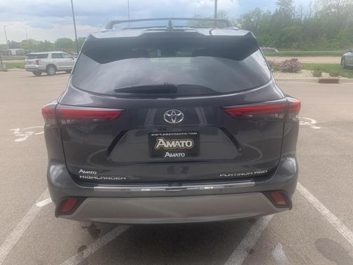 2021 Toyota Highlander Platinum