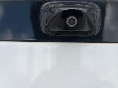 Clear White 2017 Kia Soul EV Base