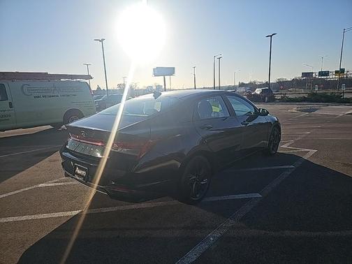 2023 Hyundai ELANTRA HEV Blue