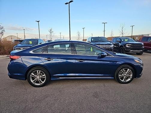 2019 Hyundai SONATA Sport