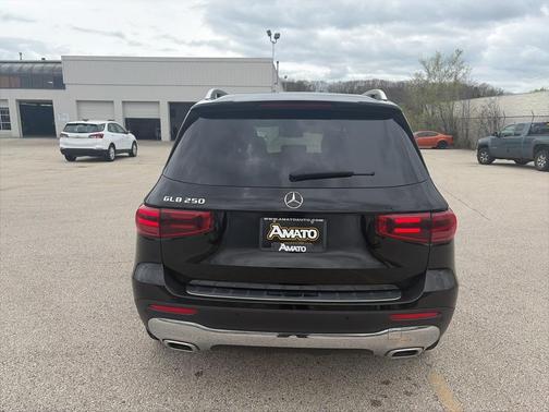 Midnight Black 2024 Mercedes-Benz GLB 250 Base