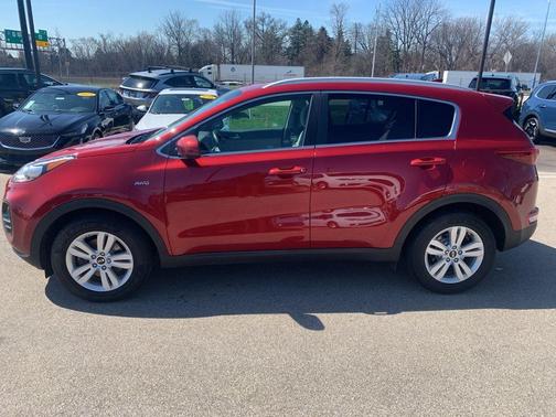 Hyper Red 2018 Kia Sportage LX