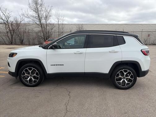 Bright White Clearcoat 2025 Jeep Compass Limited