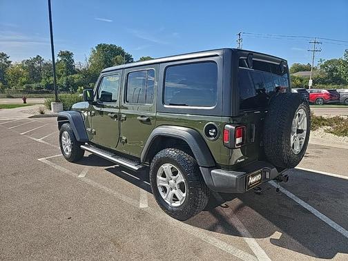 2021 Jeep Wrangler Unlimited Sport RHD
