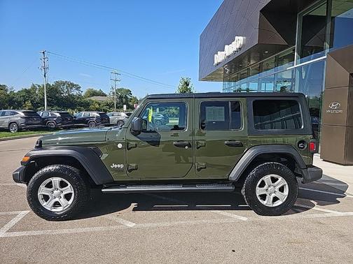 2021 Jeep Wrangler Unlimited Sport RHD