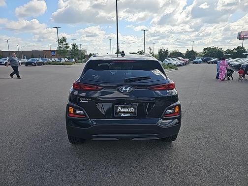 2020 Hyundai KONA SEL Plus
