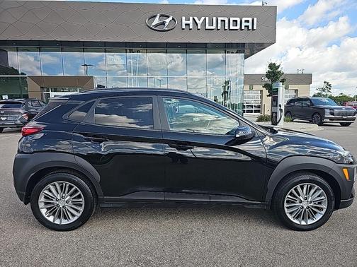 2020 Hyundai KONA SEL Plus