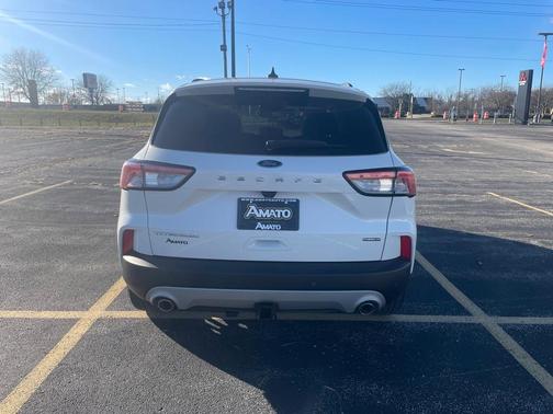 2021 Ford Escape Titanium Hybrid
