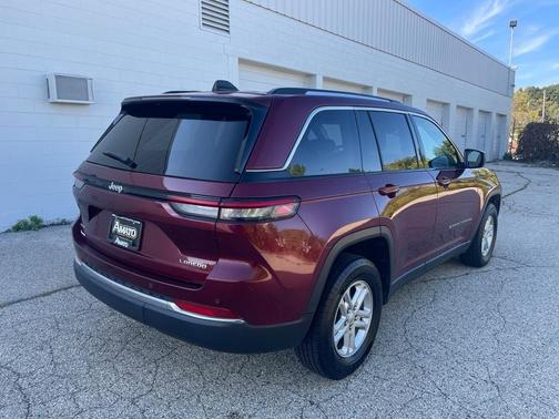 2023 Jeep Grand Cherokee Laredo