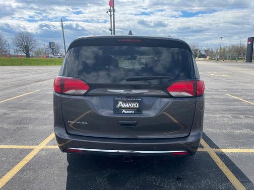 2020 Chrysler Pacifica Touring-L Plus