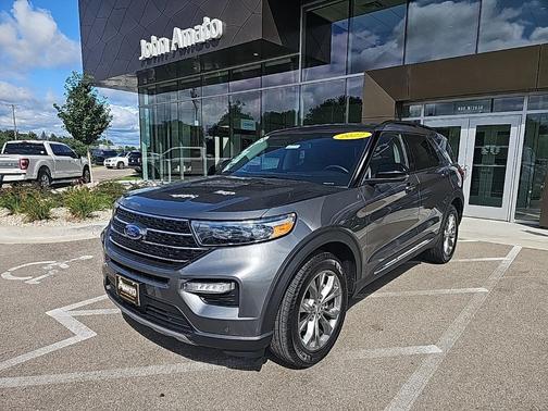 2022 Ford Explorer XLT