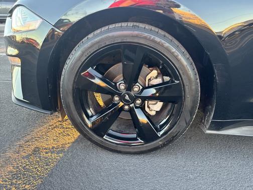2023 Ford Mustang ECOBOOST PREMIUM