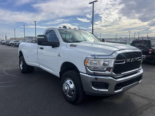 Bright White Clearcoat 2024 RAM 3500 TRADESMAN