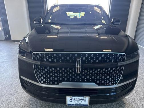 INFINITE BLACK MET CC 2025 Lincoln Navigator RESERVE