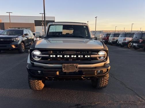 CACTUS GRAY 2024 Ford Bronco OUTER BANKS