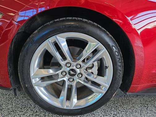 2020 Ford Mustang ECOBOOST PREMIUM