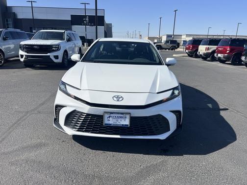 White 2025 Toyota Camry SE