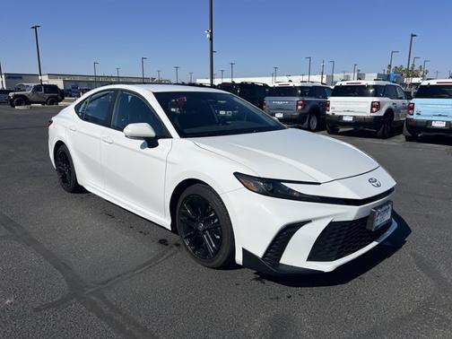 White 2025 Toyota Camry SE