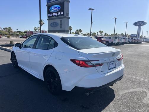 White 2025 Toyota Camry SE