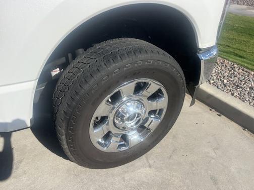 STAR WHITE 2026 Ford F-250 SUPER DUTY