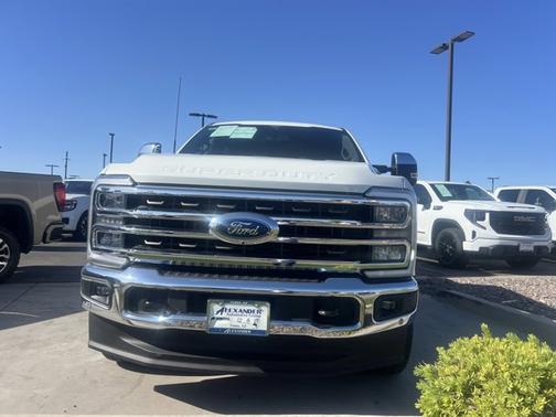 STAR WHITE 2026 Ford F-250 SUPER DUTY