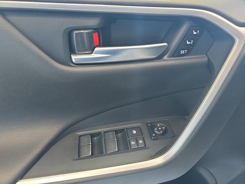 2024 Toyota RAV4 XSE