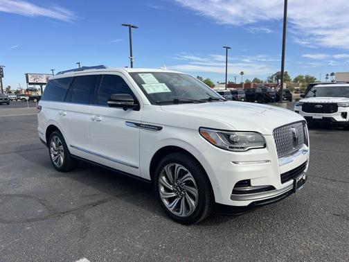 PRISTINE WHITE METALLIC 3C 2023 Lincoln Navigator RESERVE