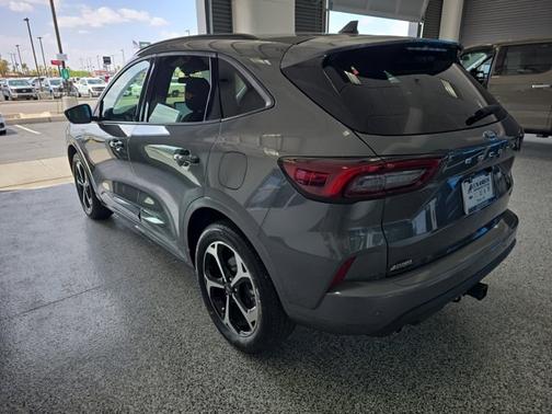 2024 Ford Escape ST-LINE SELECT