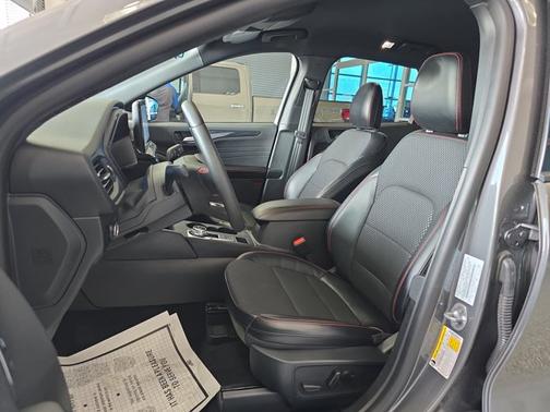 2024 Ford Escape ST-LINE SELECT