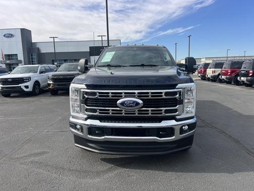 ANTIMATTER BLUE 2023 Ford F-250 XLT