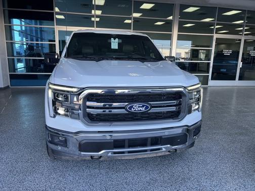 STAR WHITE METALLIC TRICOAT 2025 Ford F-150 LARIAT