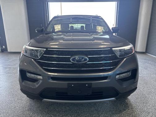 CARBONIZED GRAY METALLIC 2024 Ford Explorer XLT