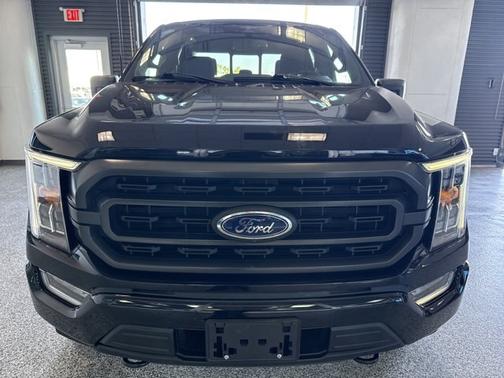 AGATE BLACK METALLIC 2023 Ford F-150 XL