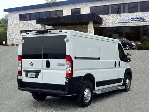 2023 RAM ProMaster 2500 Base