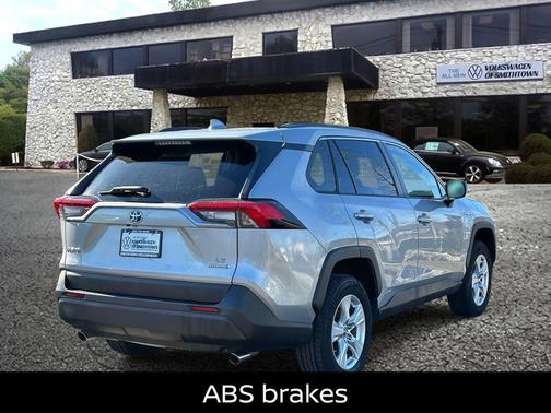 2019 Toyota RAV4 Hybrid LE