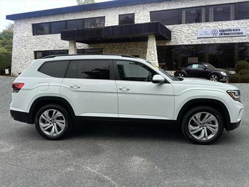 2022 Volkswagen Atlas 3.6L SE w/Technology